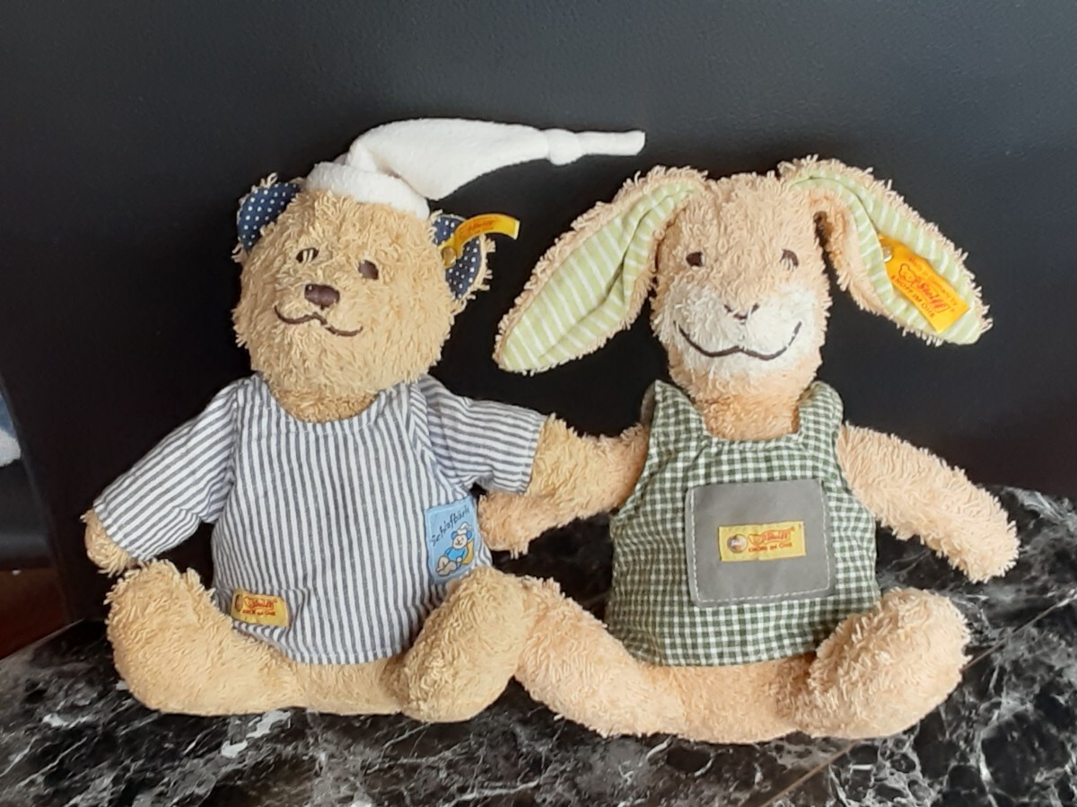 【値下げしました】シュタイフ社ソフトぬいぐるみ ベア & バニー 2体セット 座高20cm(帽子及び耳を除く)拍卖