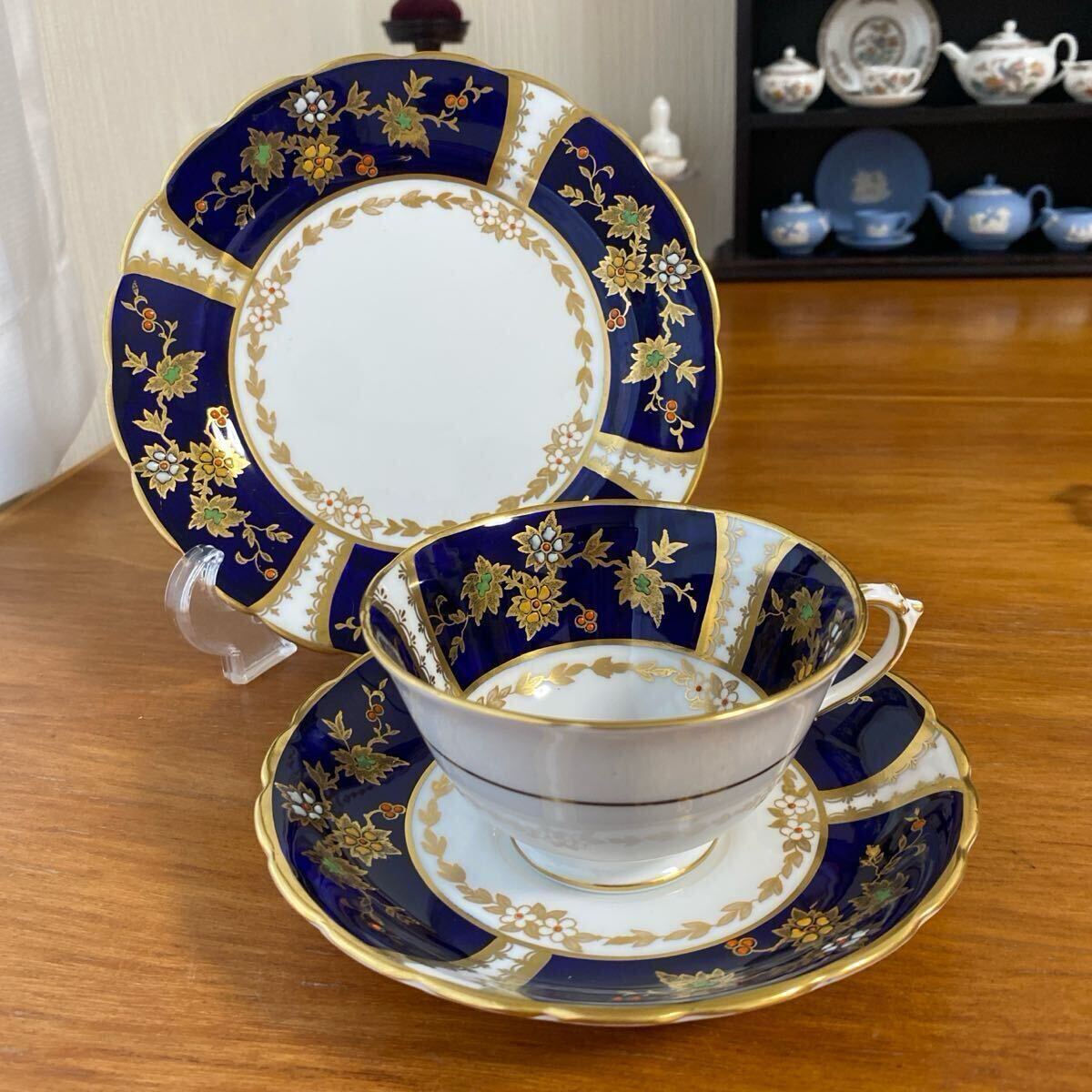 英国 タスカン コバルトブルー ぷっくりエナメルペイントが素敵なカップ、ソーサー、プレート拍卖