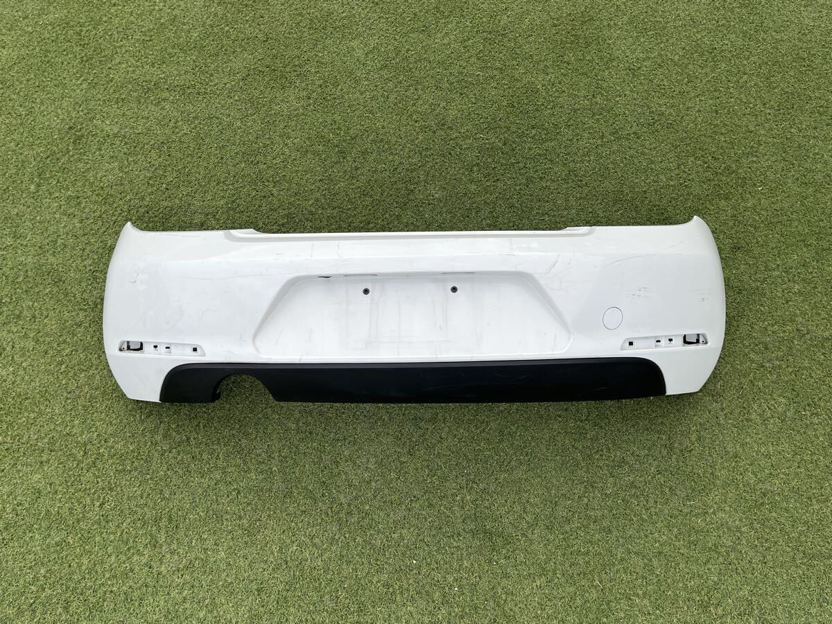 フォルクスワーゲン VW ザ・ビートル DBA-16CBZ リア バンパー LP5F ホワイト系 5C5807421 【AL740】拍卖