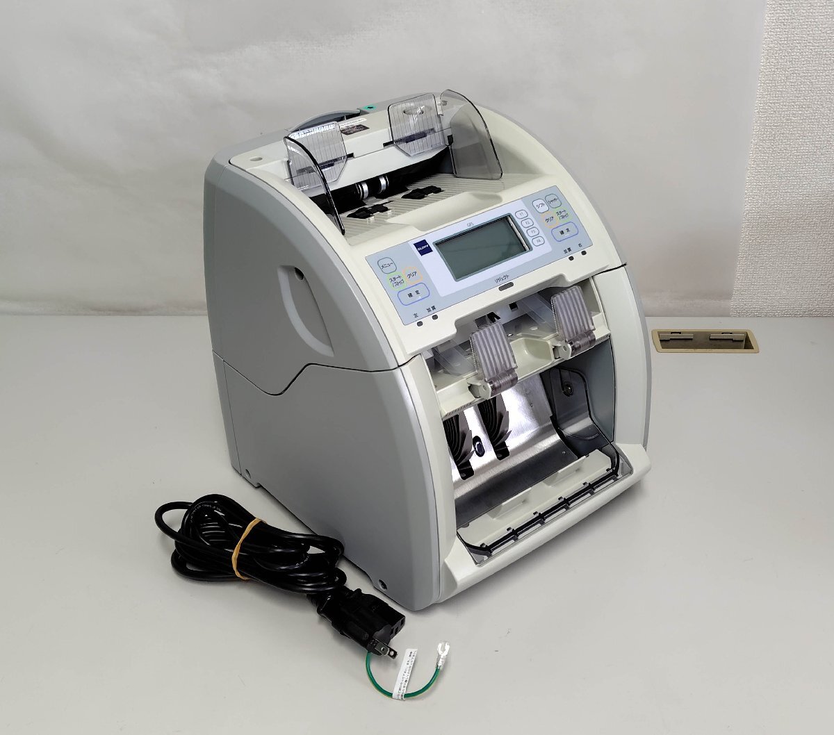 【通電確認済み】中古品 グローリー株式会社 GFS-20A 紙幣計数機 卓上型 旧札/〇 新札/× 業務用 店舗用品 GLORY I721拍卖
