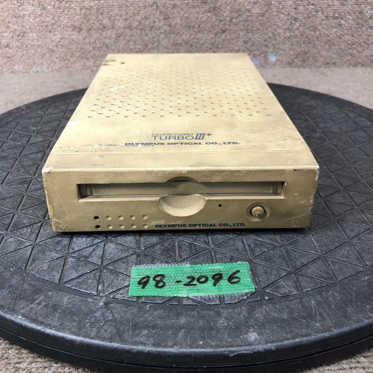 98-2096 激安 レトロPC パーツ 外付け MOドライブ 230MB OLYMPUS DELTIS 230MO TURBOIII+ MOS331S 動作未確認 ジャンク拍卖