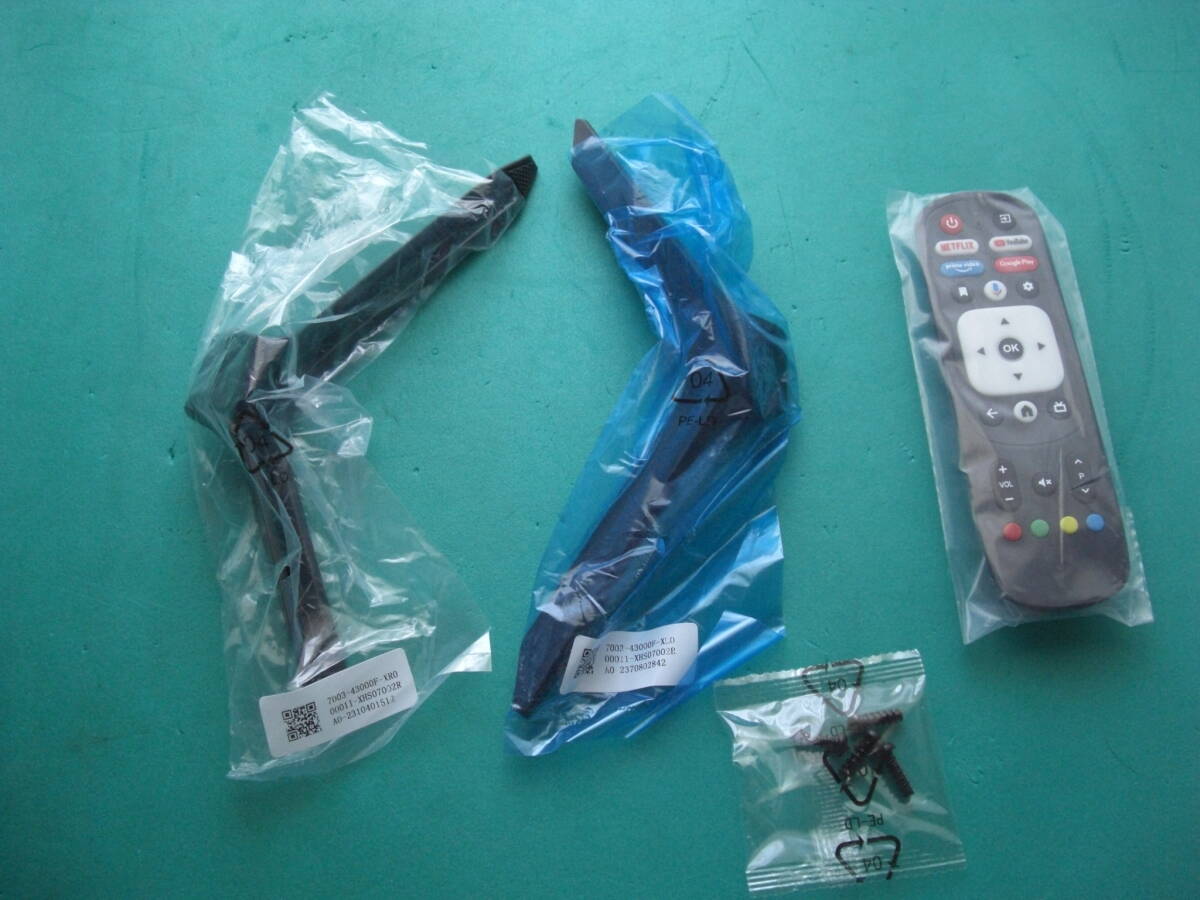 立花さんが販売いていた、NHKをぶっ壊すTV 43v型 4KチューナーレスTV スマートテレビのリモコンとテレビの足ビス付き念の為ジャンク出品。拍卖