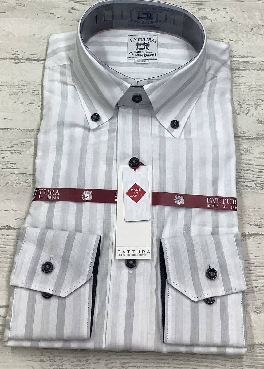 新品未使用  ★ 37-82 Sサイズ 綿100% ★ボタンダウンドレスシャツ ライトグレー系 おしゃれなストライプ★拍卖