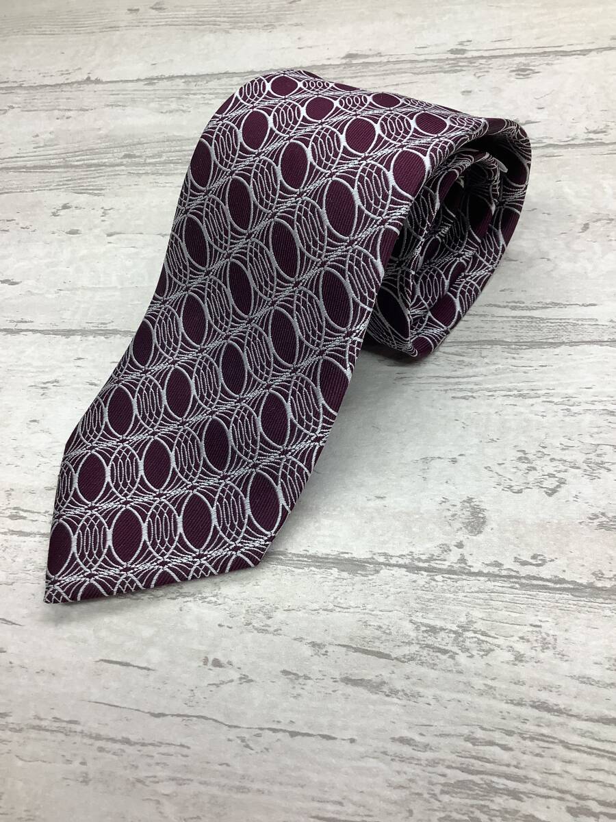 新品未使用 日本製ネクタイ 極上のワインレッド系 オシャレ柄 シルク100% 薄い芯使用拍卖