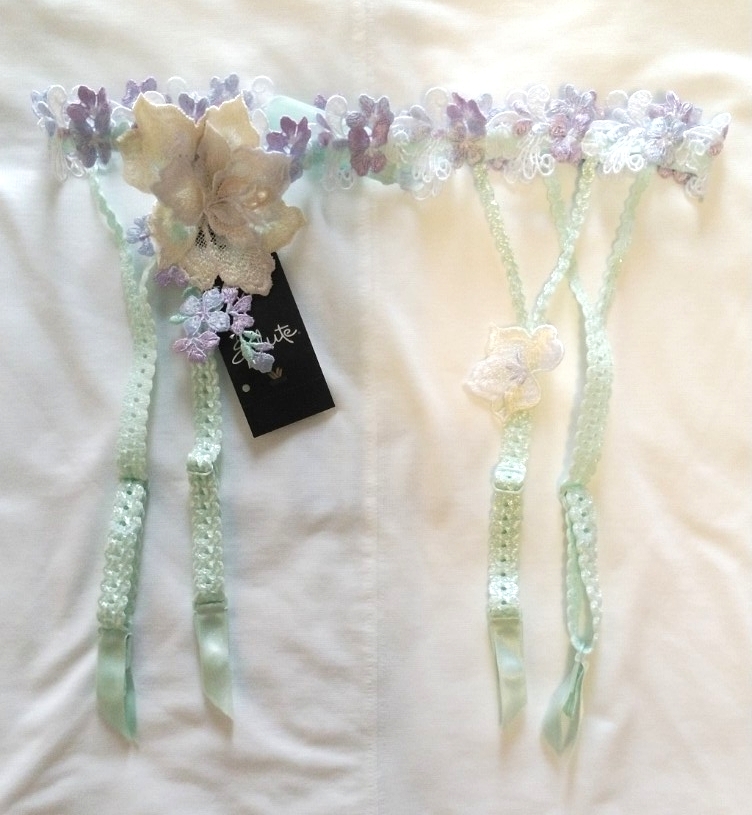 サルート 13Gガーターベルト新品未使用 Mサイズ フィレンツェ ワコール ミント 高級ランジェリー拍卖