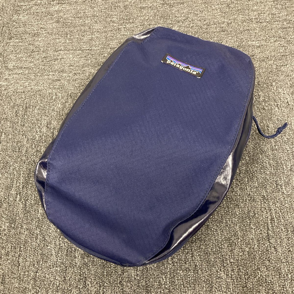 即決 patagoniaパタゴニア ブラックホール・キューブ バッグ拍卖