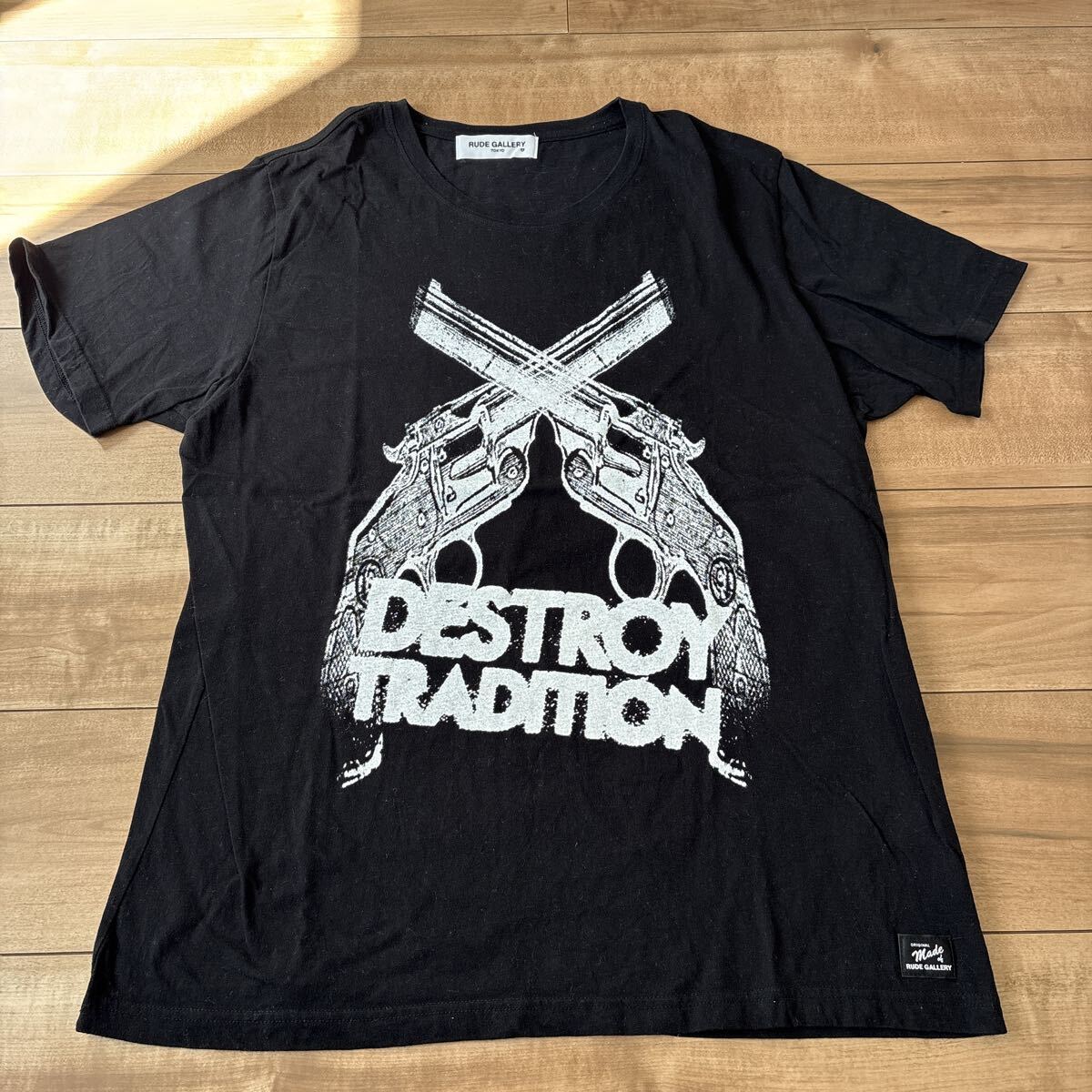 ルードギャラリー DESTROY TRADITION 半袖Tシャツ チバユウスケ着用拍卖