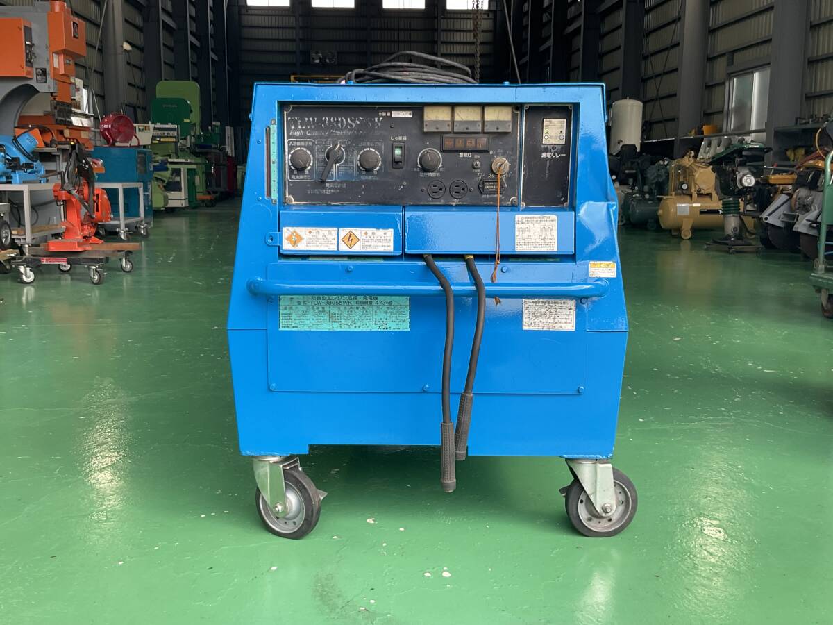 デンヨー 防音型溶接・発電機 ディーゼルエンジン TLW-380SSWK 2人用 100V・200V拍卖