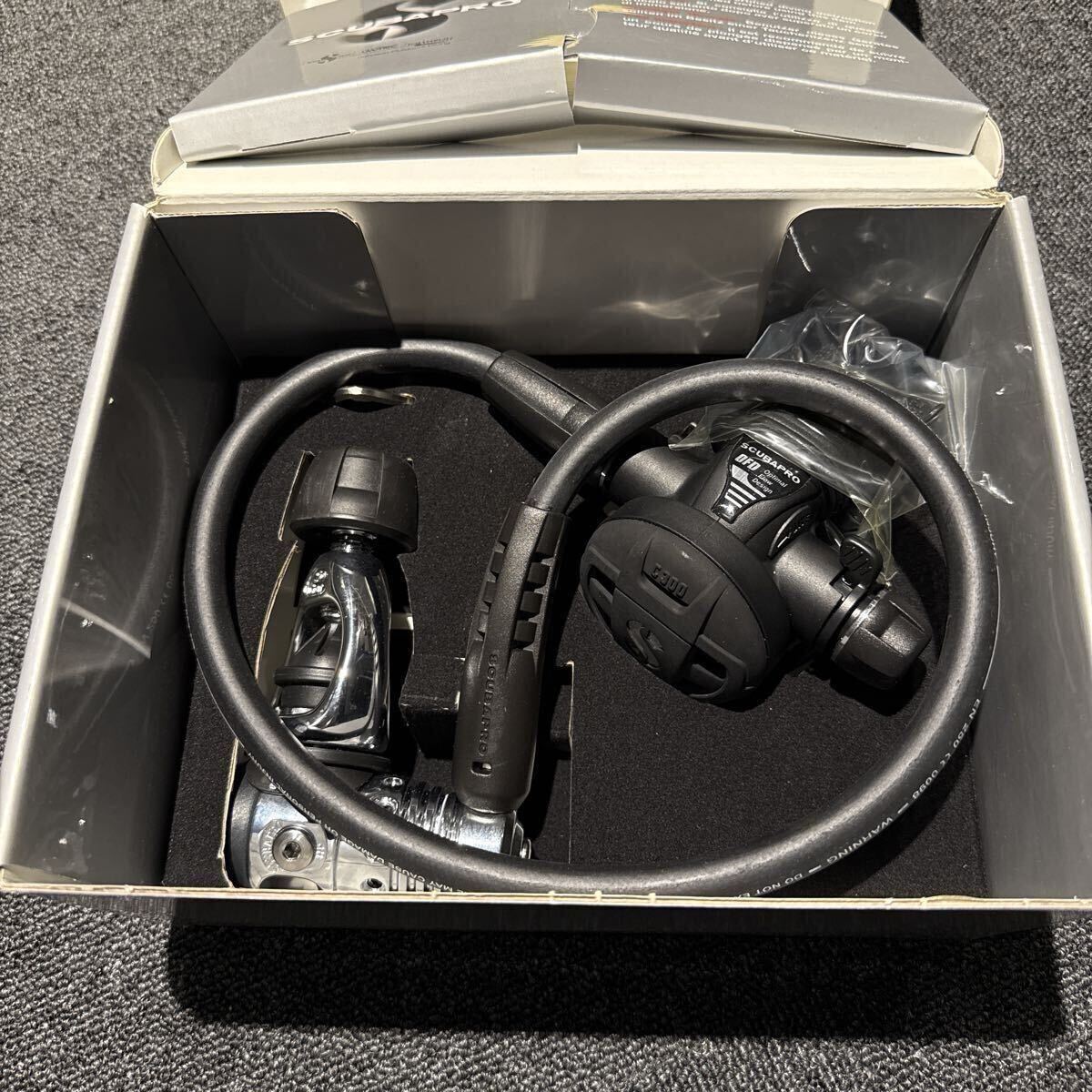 新品未使用 SCUBAPRO スキューバプロ MK25/C300 レギュレータ ダイビング拍卖