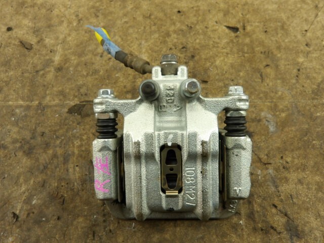 アコード  CR6 リヤ左キャリパー NH788P 43019-T0A-A02拍卖