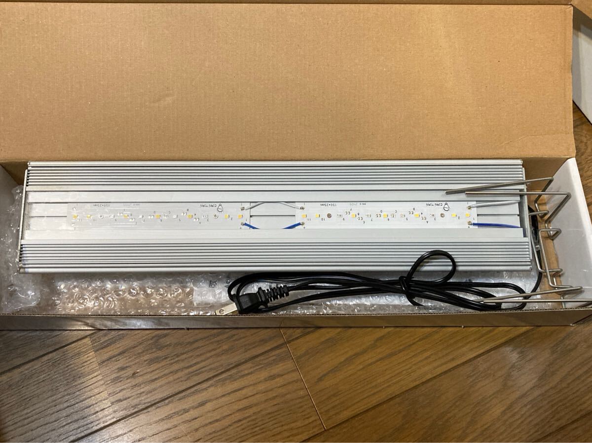 LED アクロ トライアングル グロウ450拍卖