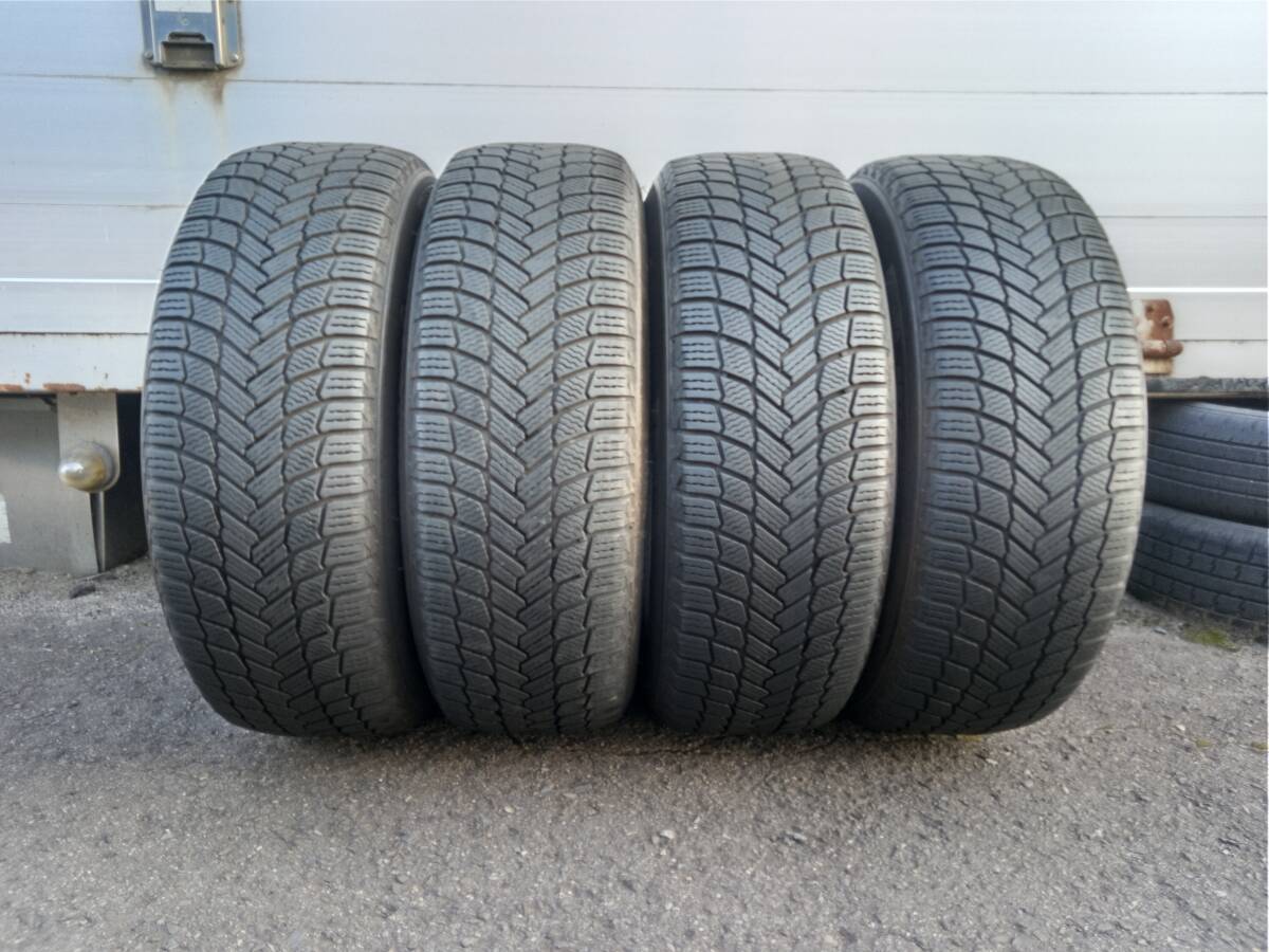 残溝あり!! 中古スタッドレスタイヤ4本set【 MICHELIN ミシュラン X-ICE SNOW SUV 245/60R18 105T 】エクスプローラー・ビッグホーン他拍卖