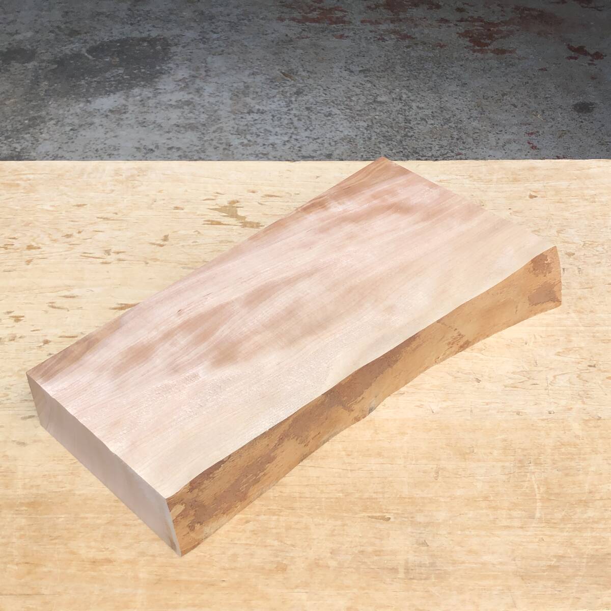 送料無料!水目桜【A208A】426×176~225×61mm ミズメザクラ クラフト 木工 DIY 天然木 自然素材 木材 乾燥材 無垢材《銘木すずめや》拍卖