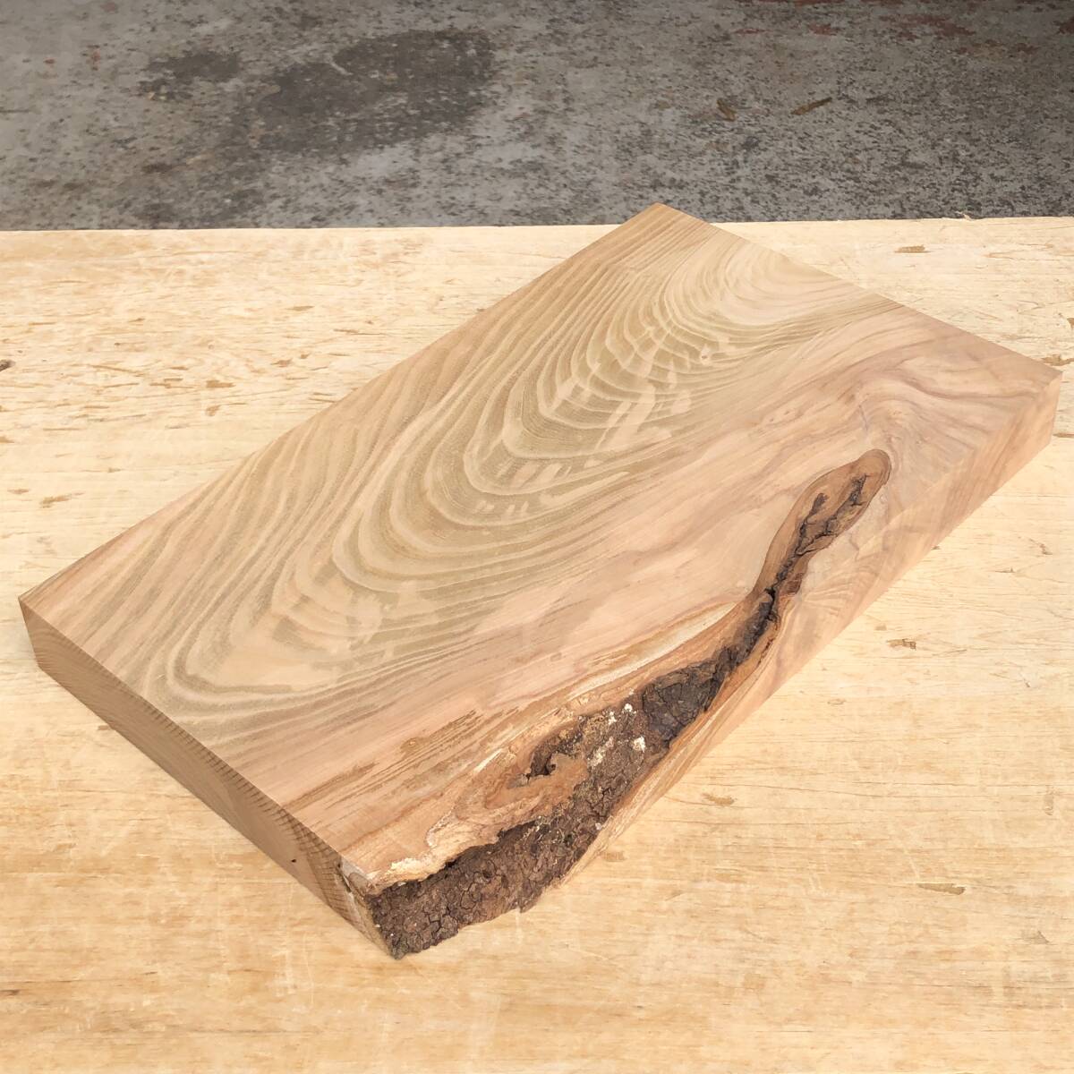 送料無料!山桜【A278F】421×212~250×41mm ヤマザクラ 木工 クラフト 天然木 自然素材 材木 木材 乾燥材 無垢材《銘木すずめや》拍卖