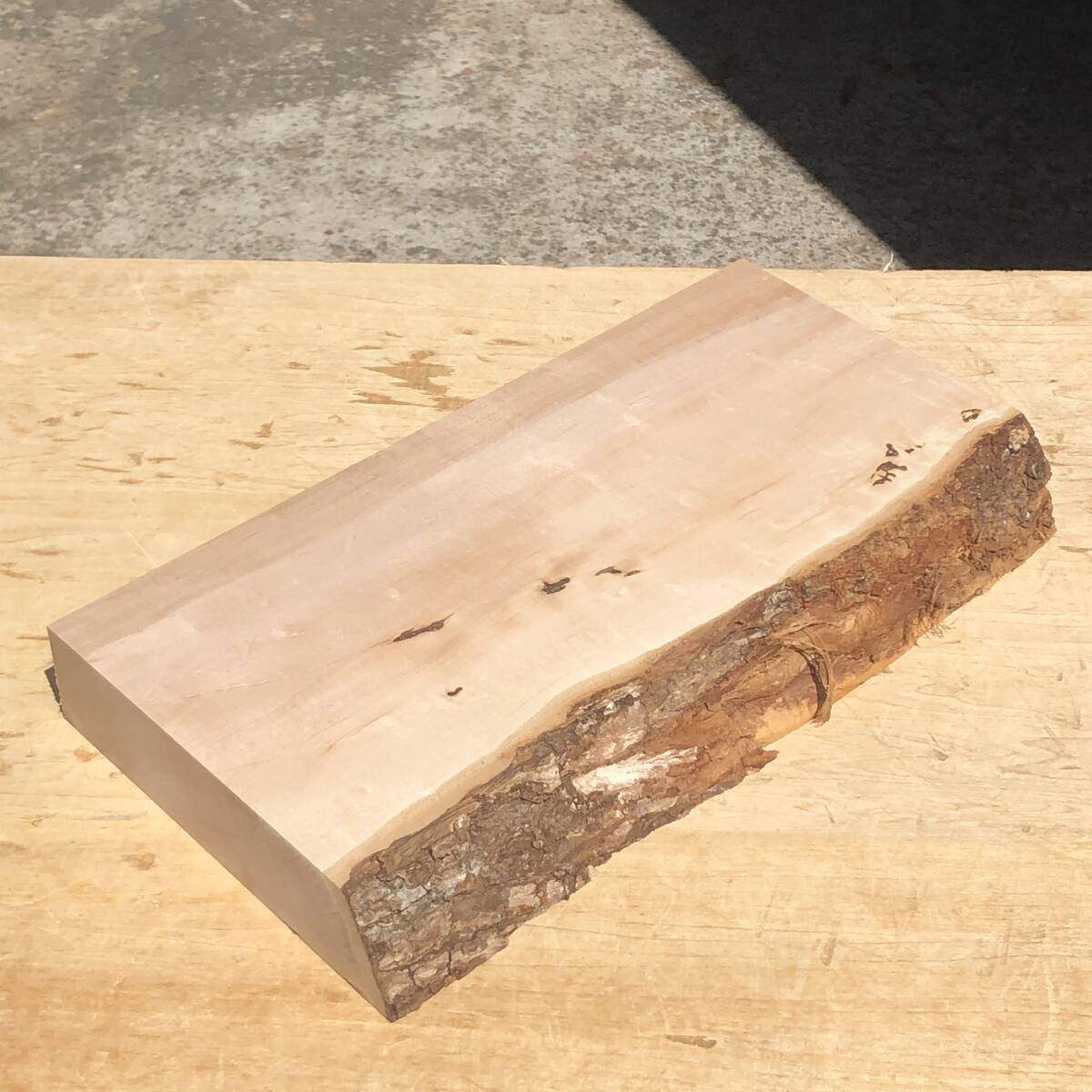 送料無料!楓【A324T】378×191~200×48mm カエデ 杢 木工 クラフト 天然木 自然素材 材木 木材 乾燥材 無垢材《銘木すずめや》拍卖