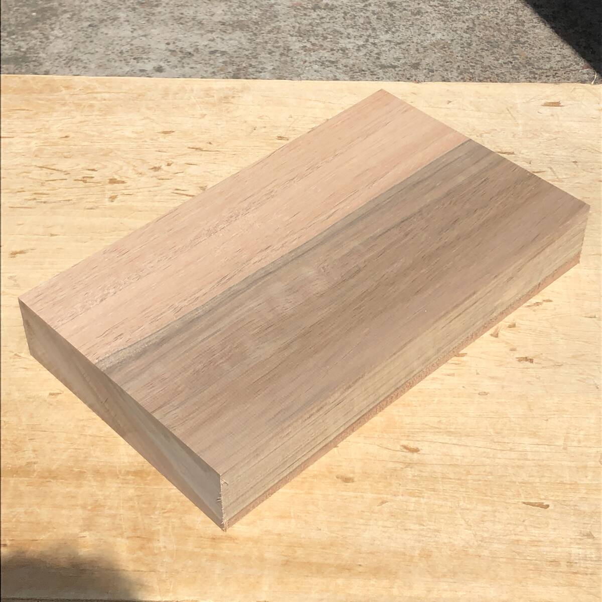送料無料!ニューギニアウォルナット【A370S】367×215×57mm ダオ 木工 天然木 自然素材 材木 木材 乾燥材 無垢材《銘木すずめや》拍卖