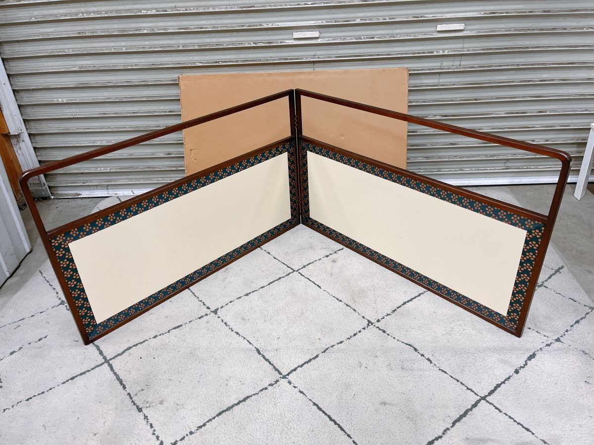 中古 桑縁 利休梅 風炉先屏風 裏無地 両面 好日堂謹製 専用箱付 89.3cmが2面 高さ55cm 茶道具 仕切り 屏風 間仕切り 0922あら3 E1 160拍卖