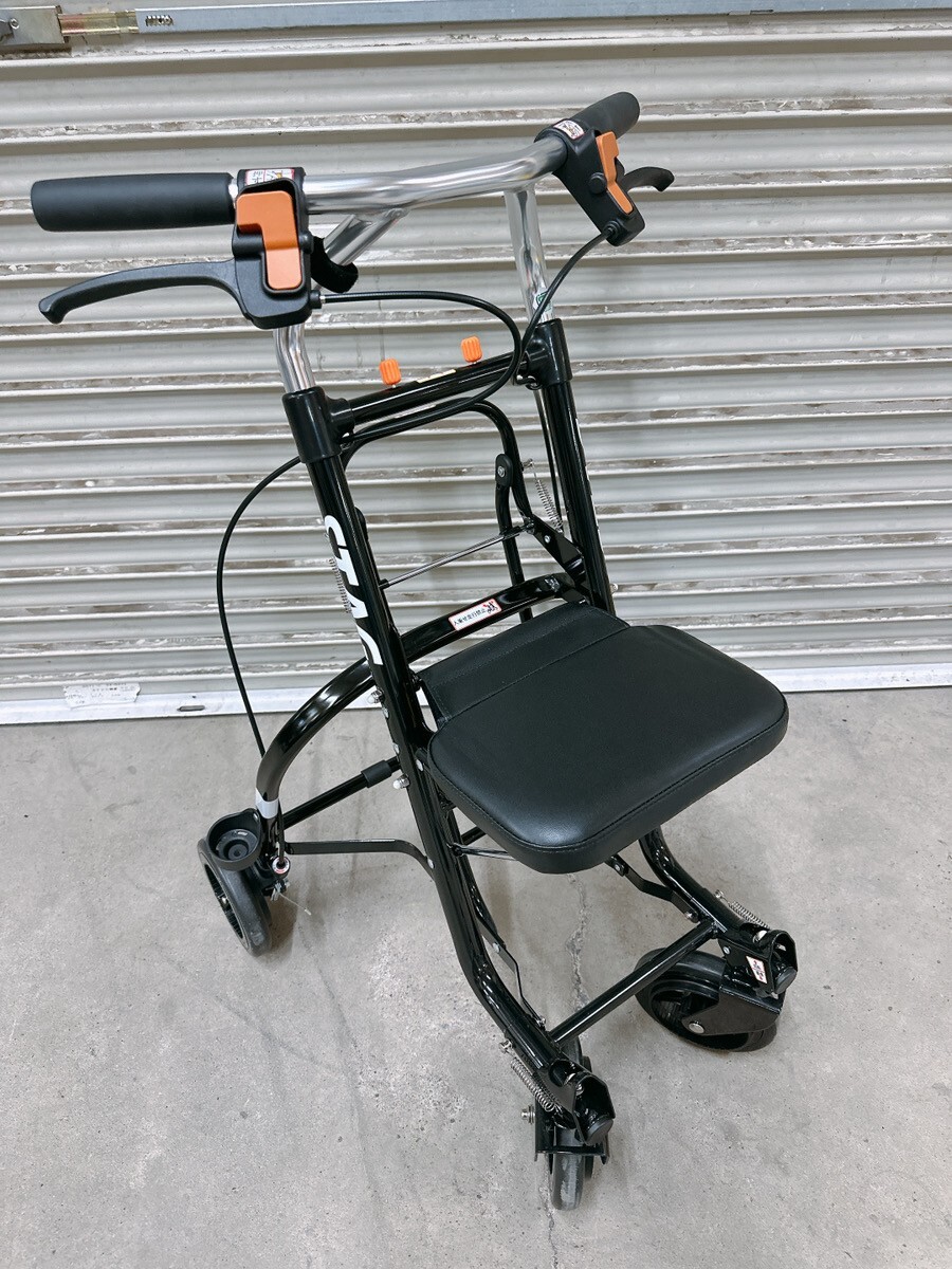 中古 幸和製作所 シルバーカー TacaoF STAG 折りたたみ式 歩行補助 押し車 介護用品 手押し車 ブラック 引取歓迎 茨城 0919あわ3 M 220拍卖