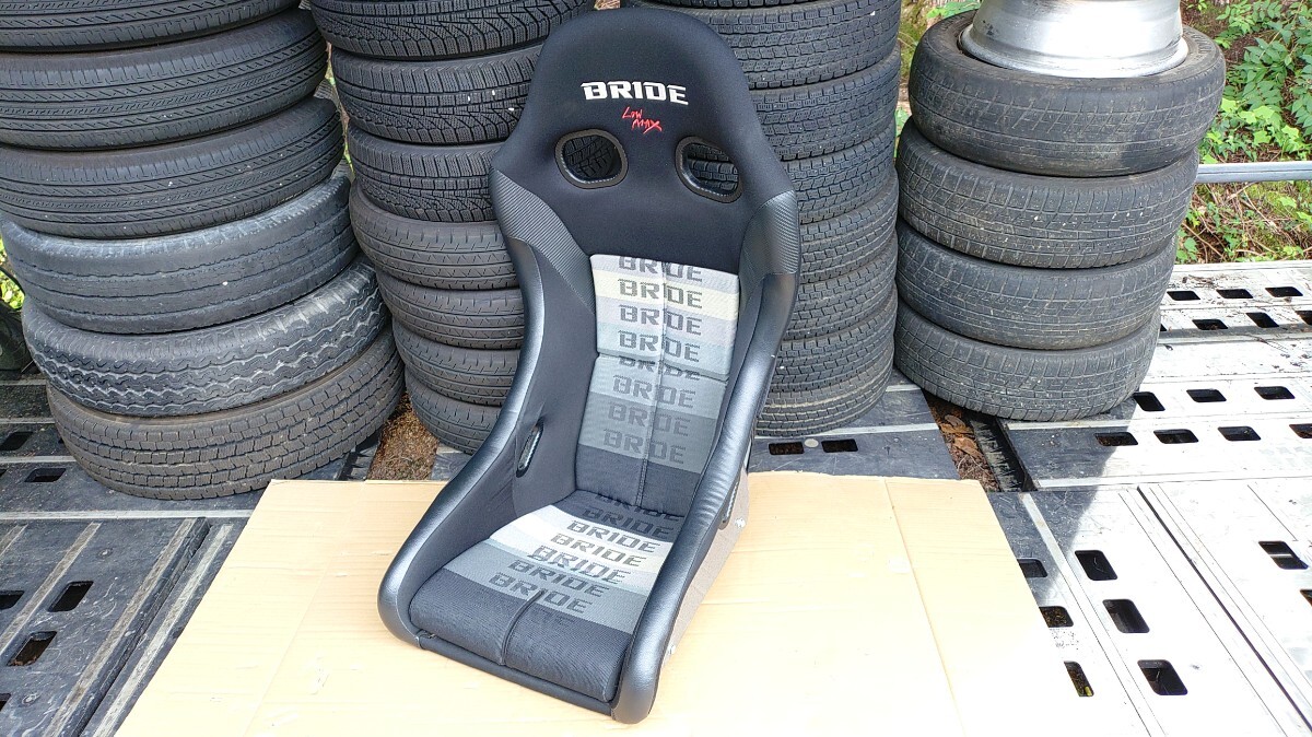 ☆BRIDEブリッドフルバケットシートZIEG IV WIDE G-FRP HC1GMF Gロゴグラデーションロゴジーグワイドシートバックプロテクター付き中古品☆拍卖