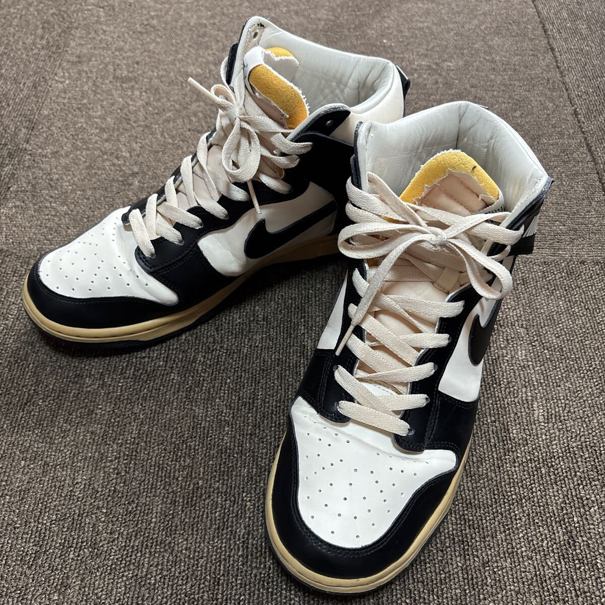 NIKE ナイキ WMNS DUNK HIGH SE 黒x白・サイズ28cm・中古・箱無し拍卖