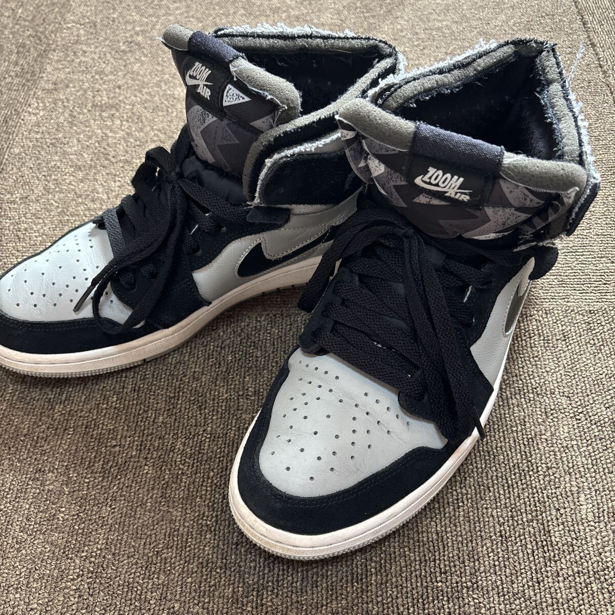 NIKEナイキ エア ジョーダン 1 ズーム コンフォート AIR JORDAN 1 ZOOM CMFT ブラック/ライトスモークグレー/ホワイト・27cm・中古・箱無し拍卖