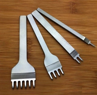 送料0円!■レザークラフト 5mmピッチ 道具 工具 菱目打ち 4本 セット ハンドメイド 革製品 皮革 革 趣味 縫い穴 DIY拍卖