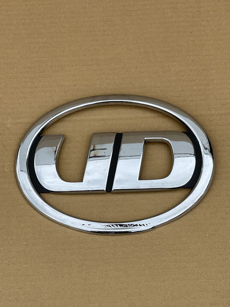 Y48 NISSAN UDエンブレムサイン 82612864 エンブレム拍卖