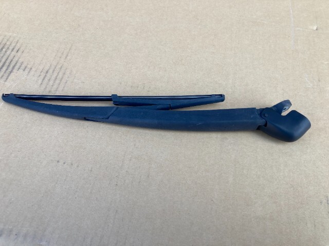 250805 フィアット 500 ABA-31212 平成23年 リアワイパーアーム拍卖