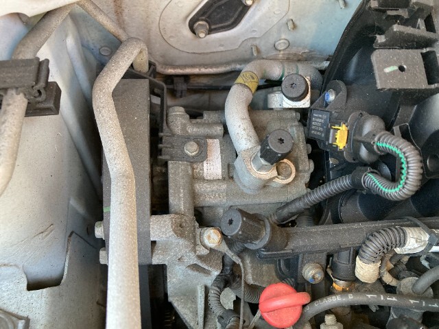 250805 フィアット 500 ABA-31212 平成23年 コンプレッサー エアコンコンプレッサー拍卖