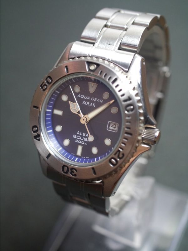 セイコー SEIKO アルバ ALBA SCUBA AQUA GEAR ソーラー 3針 デイト V145-0J90 男性用 メンズ 腕時計 ab718 稼働品拍卖
