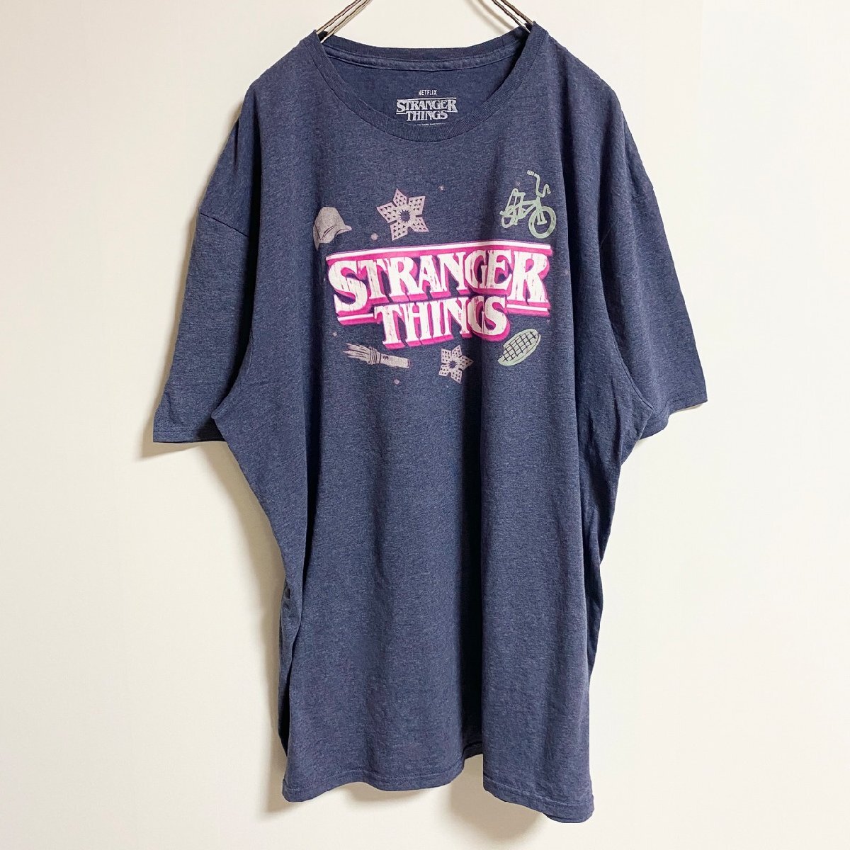 古着 used NETFLIX STRANGER THINGS 半袖ロゴプリントTシャツ ネイビー ビッグシルエット 2XLサイズ拍卖