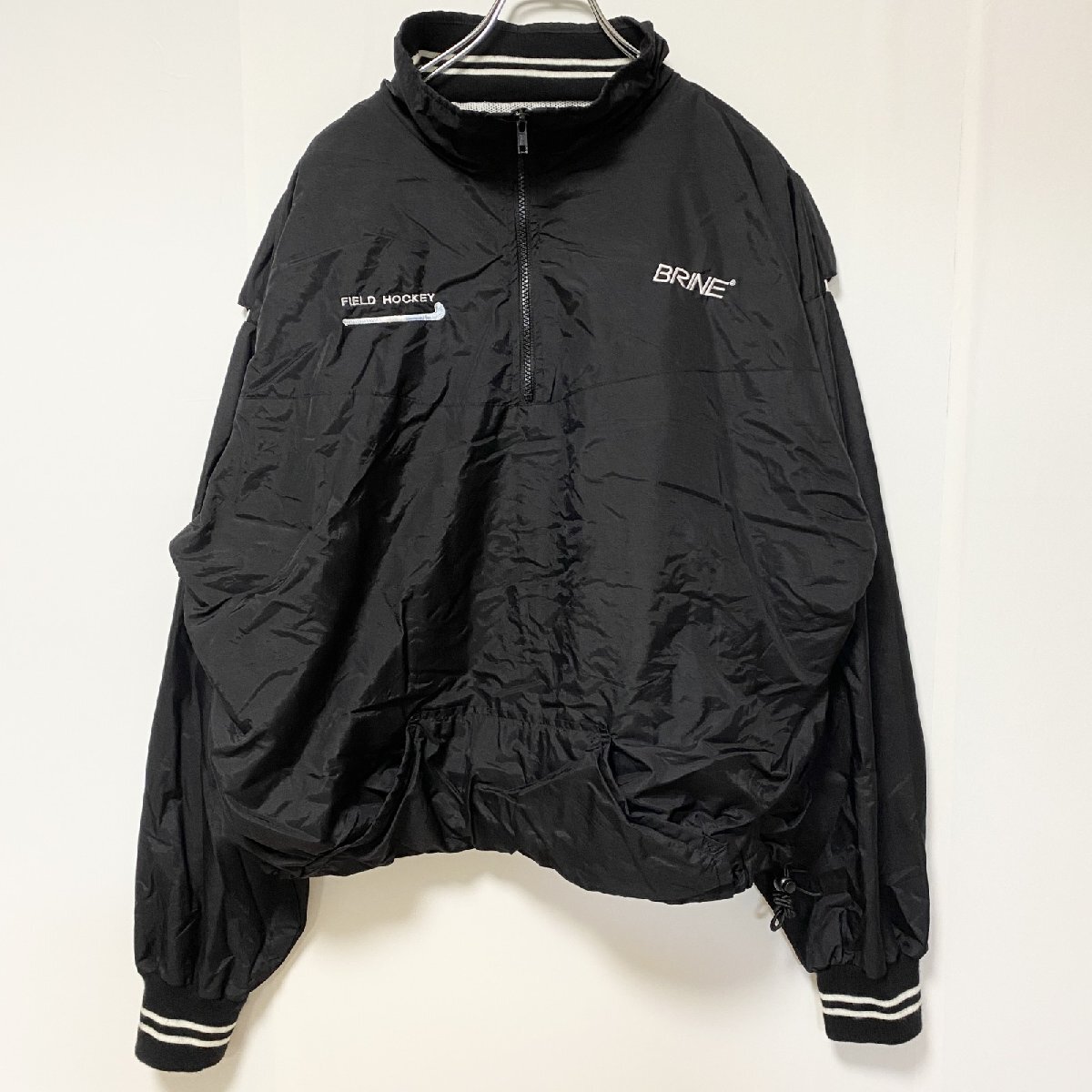 古着 used BRINE 長袖ハーフジップナイロンスタジャン ハイネックプルオーバー 刺〓デザイン ホッケー 黒 XLサイズ拍卖