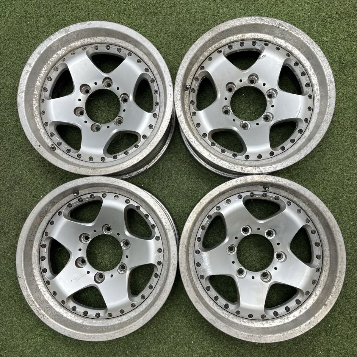 【1221】★深リム★16インチ 8J BRIDGESTONE製 BERG ベルグ 16×8J ET10 PCD139.7 6穴 ハブ径110 中古アルミホイール4本拍卖