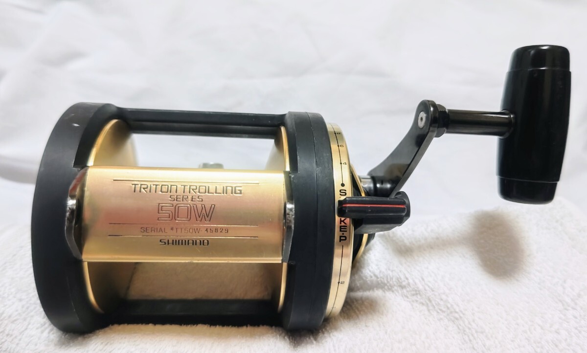 シマノ トライトン トローリングシリーズ50W マグロ カンパチ クエ 大物狙い拍卖