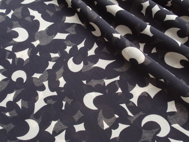 即決♪4m大き目フラワー シフォン 黒 ベージュ お花に見えにくい☆透過有♪拍卖