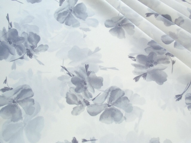 即決♪3m 薄墨色フラワー シックな花柄ポリエステル オフ白♪拍卖