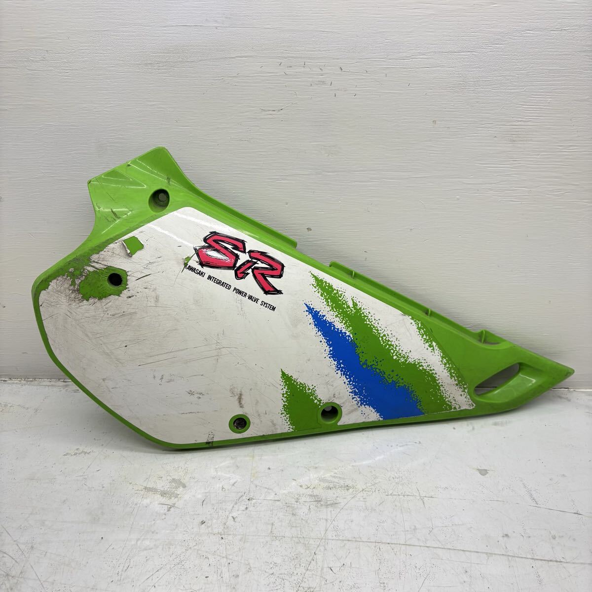 01526 カワサキ KDX250SR サイドカバー 純正 右 当時物 KDX125SR拍卖