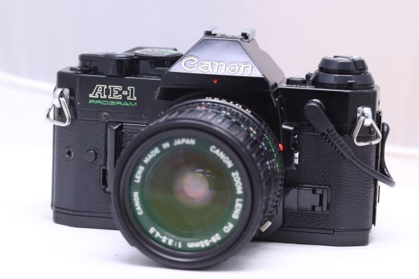 【返品保証】 キャノン Canon AE-1 Program ブラック FD 28-55mm F3.5-4.5 ボディ レンズセット Z164拍卖