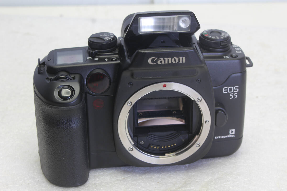 送料無料。現状。少しミラーの作動が不安定。キャノン Canon EOS 55 ボディ ブラック  管理B30-250910r拍卖