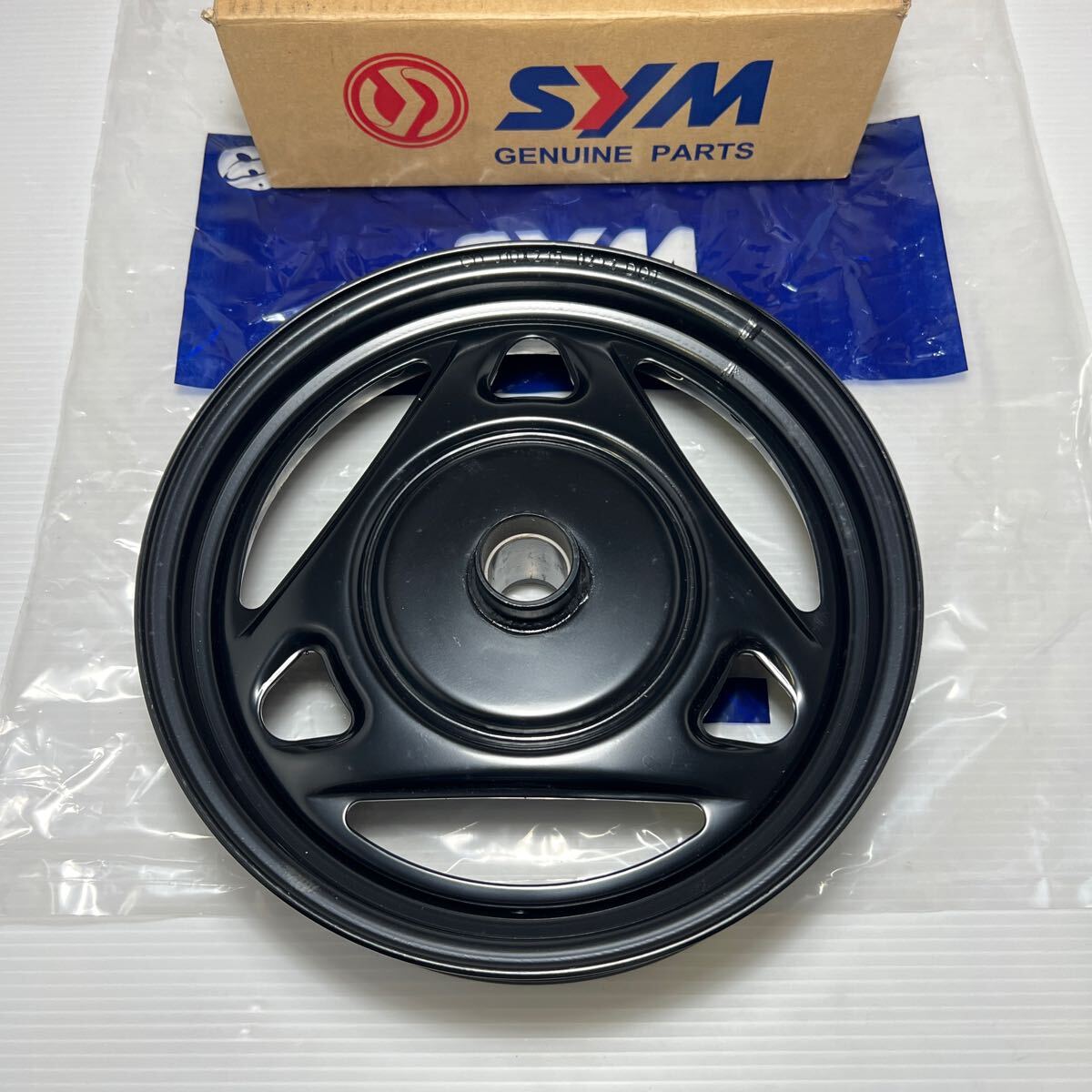 ★未使用 SYM X’PRO風50 KAZE 純正 フロントホイール 44650-TAA-000-KA拍卖