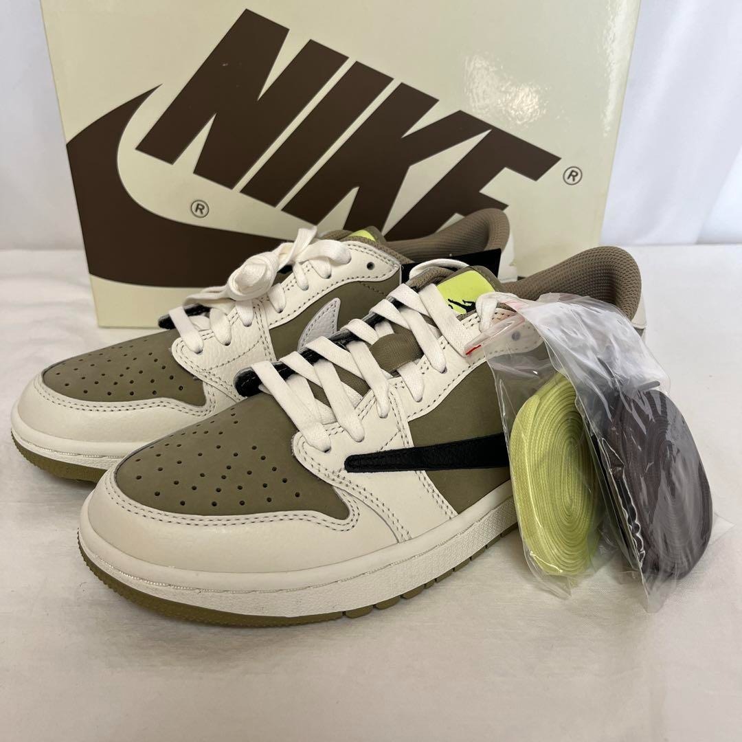 新宿 Nike AIR JORDAN 1 RETRO LOW GOLF 24.5拍卖