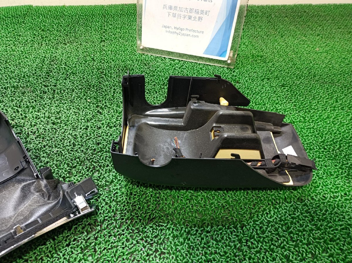 アウディ ステアリングコラムカウルカバー A6 ハイブリッド DAA-4GCHJS, 2013 #hyj NSP259388拍卖