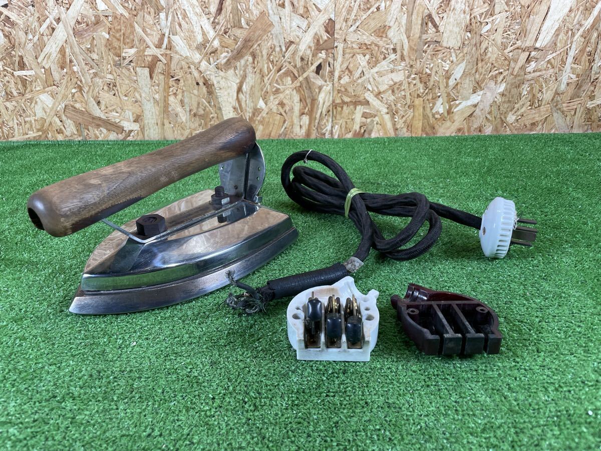 9B309 ナオモトアイロン 当時物 業務用アイロン プロ用 直本工業 クリーニング ビンテージ 動作未確認 現状品拍卖