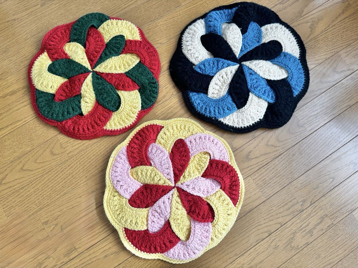 昭和レトロ 毛糸 編み物 座布団 3枚セット ハンドメイド 手芸作品 経年物 中古品拍卖