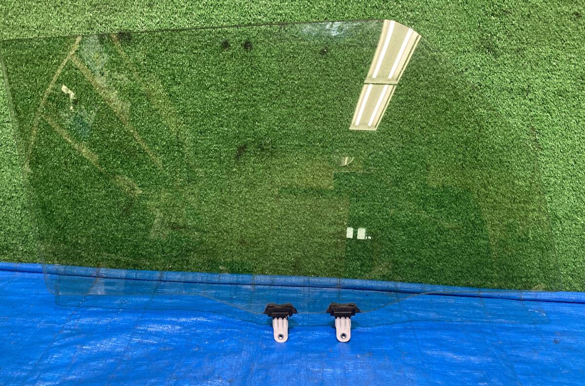 スズキ ラパン DBA-HE33S 右フロントドアガラス 運転席側 右側 AGC M2H2 UVSカット グリーン 管26160拍卖