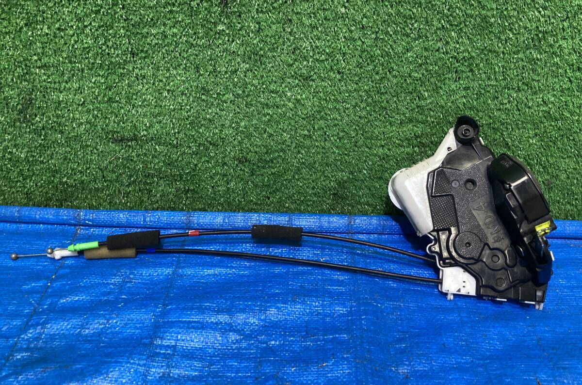 トヨタ プリウス DAA-ZVW30 左フロントドアロックソレノイド 助手席側 左側 FL カプラー6ピン 管26040拍卖