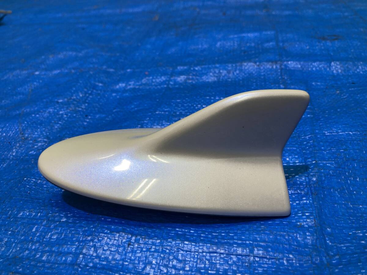 レクサス IS250 DBA-GSE20 ラジオアンテナ 86760-53010-A1 カプラー1ピン 固定式 カラーNo 074 パール 管25730拍卖