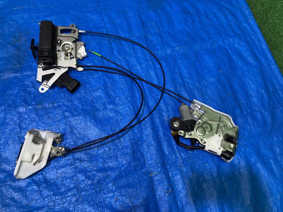 ニッサン デイズルークス B21A 右リア リヤドアロック ソレノイド アクチュエーター 運転席側 右側 デンソー 163800-0382 管A375拍卖