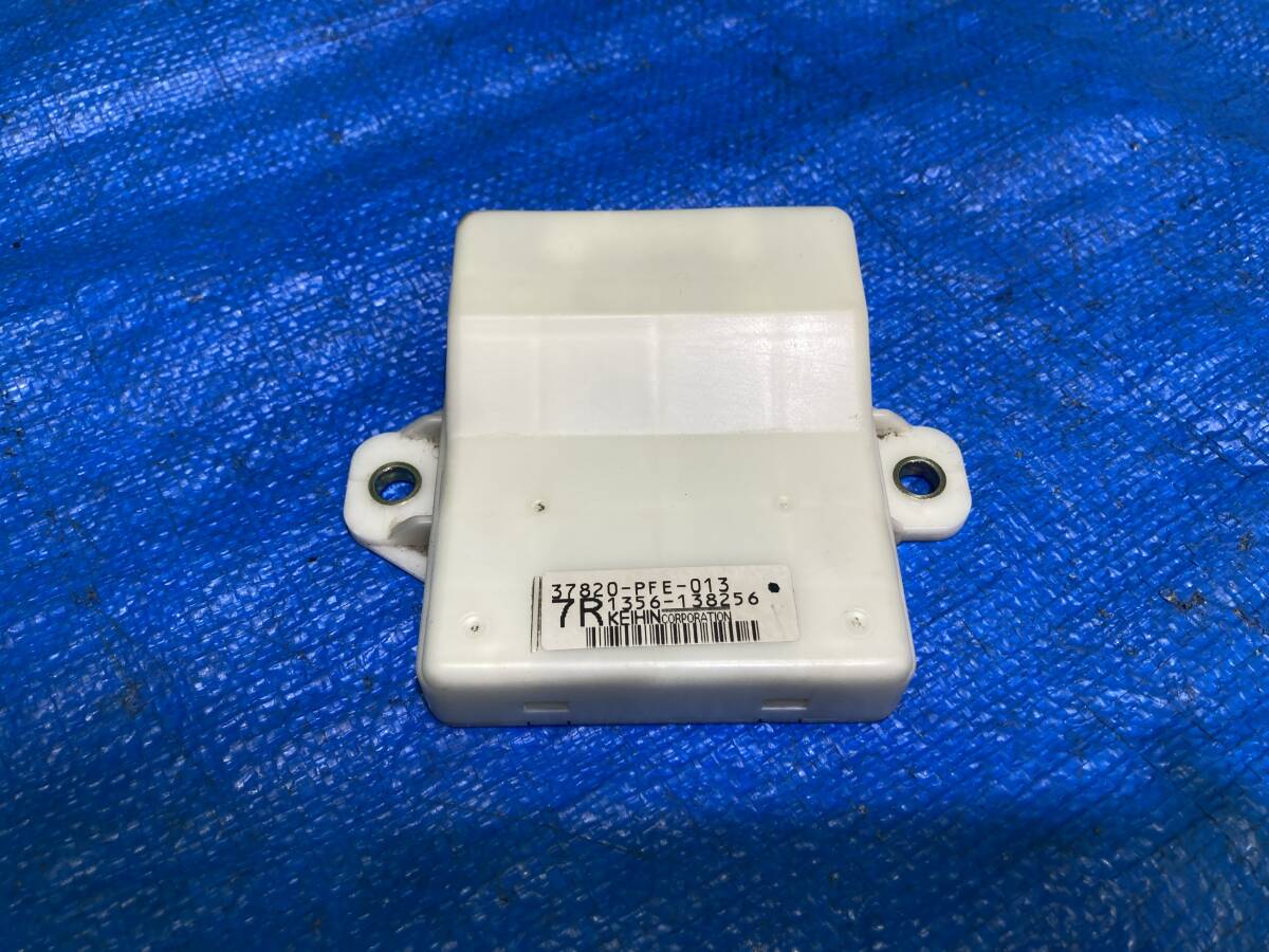 ホンダ アクティトラック GD-HA6 HA7 E07Z エンジンコンピューター ケイヒン 37820-PFE-013 管25829拍卖