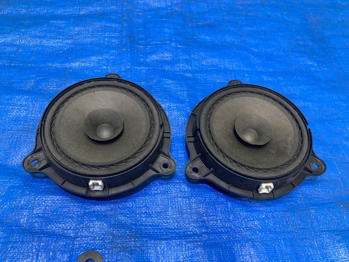 ニッサン ブルーバードシルフィ マーチ キューブ セレナ C25 ノート E11 DBA-KG11 MR20 フロント ドアスピーカー 左右セット 純正 管25959拍卖